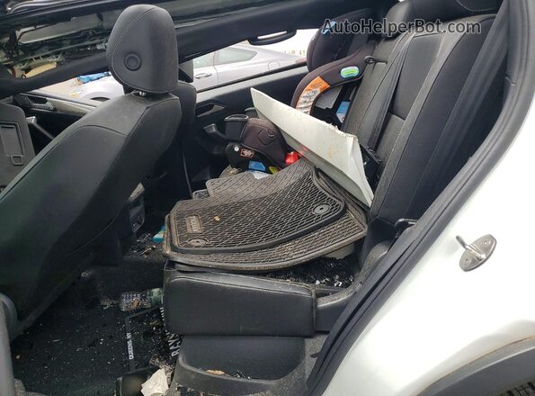 3VV8B7AX7RM094469 2024 VOLKSWAGEN TIGUAN White Vista interior trasera