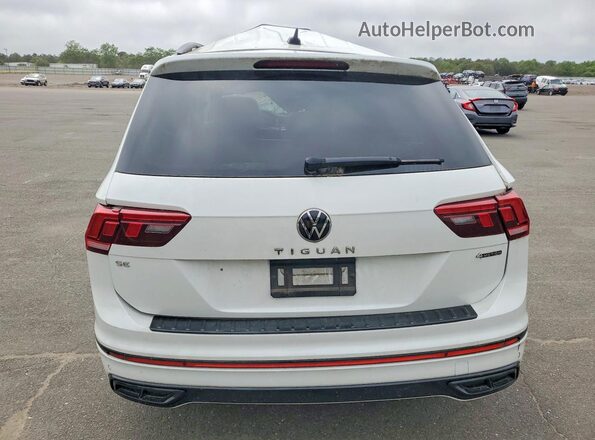 3VV8B7AX7RM094469 2024 VOLKSWAGEN TIGUAN White Vista trasera