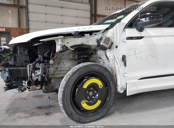 3VV8B7AX8NM174440 2022 VOLKSWAGEN TIGUAN Белый Вид спереди