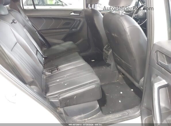 3VV8B7AX8NM174440 2022 VOLKSWAGEN TIGUAN Белый Вид наклейки с VIN-кодом