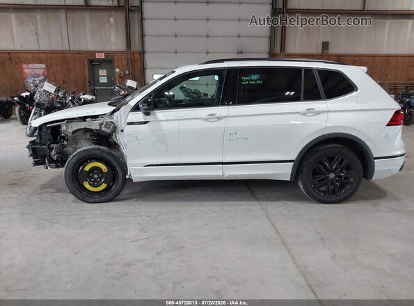 3VV8B7AX8NM174440 2022 VOLKSWAGEN TIGUAN Белый 