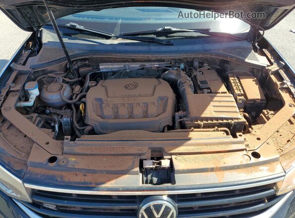 3VV8B7AX9NM081278 2022 VOLKSWAGEN TIGUAN Black Вид підкапотного простору