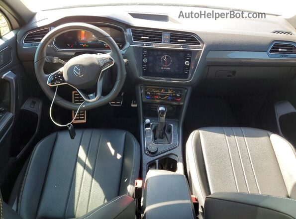 3VV8B7AX9RM109683 2024 VOLKSWAGEN TIGUAN White წინა პანელის ხედი
