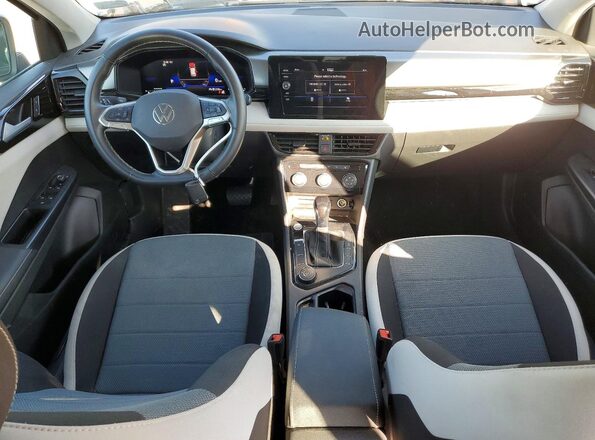 3VV8C7B23SM046912 2025 VOLKSWAGEN TAOS Серебряный Вид панели приборов