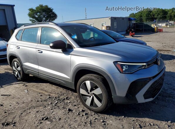 3VV8C7B23SM046912 2025 VOLKSWAGEN TAOS Серебряный Передняя правая четверть