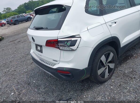 3VV8X7B22RM030053 2024 VOLKSWAGEN TAOS White Դիմացի տեսք