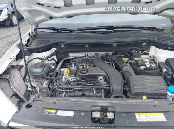 3VV8X7B22RM030053 2024 VOLKSWAGEN TAOS White Հետևի տեսք
