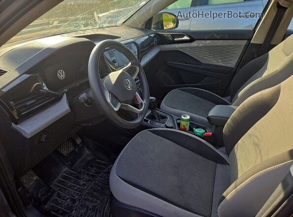 3VVAX7B22NM080981 2022 VOLKSWAGEN TAOS Gray Vista interior delantera
