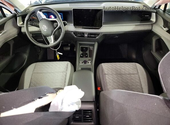 3VVBR7RM9SM046506 2025 VOLKSWAGEN TIGUAN Белый Вид панели приборов
