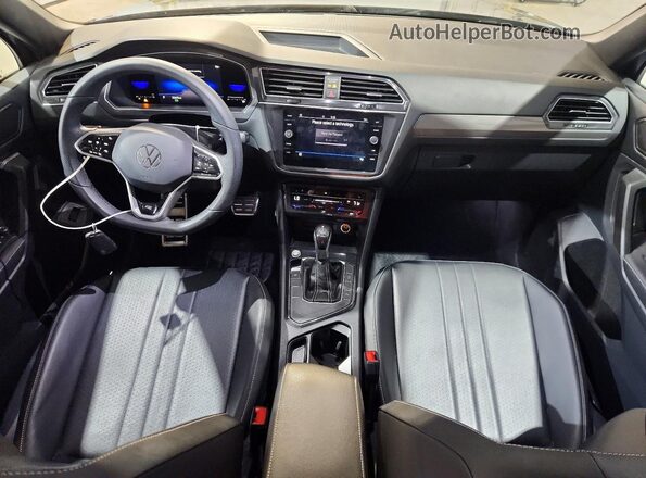 3VVCB7AX0NM061494 2022 VOLKSWAGEN TIGUAN Gray Вид панелі приладів