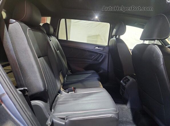 3VVCB7AX0NM061494 2022 VOLKSWAGEN TIGUAN Gray Вид задньої частини салону