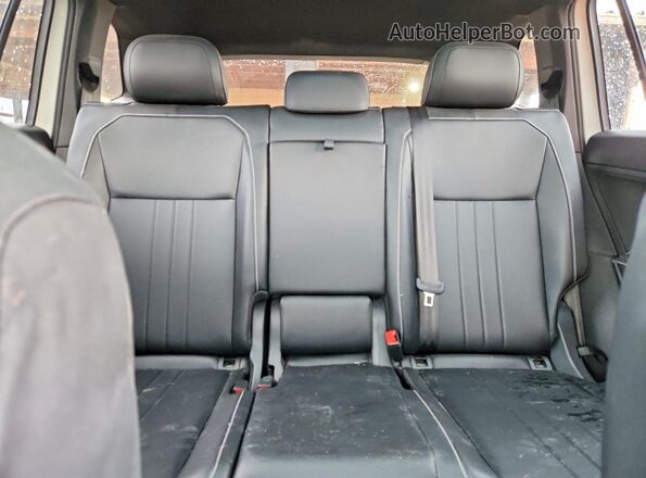 3VVCB7AX1NM104871 2022 VOLKSWAGEN TIGUAN White Widok tylnych siedzeń