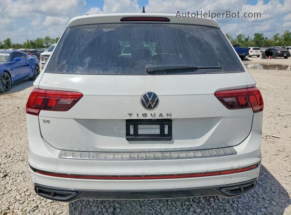 3VVCB7AX2NM032501 2022 VOLKSWAGEN TIGUAN White Вид ззаду