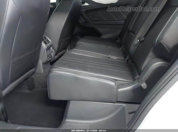 3VVCB7AX2RM155088 2024 VOLKSWAGEN TIGUAN White VIN sticker view