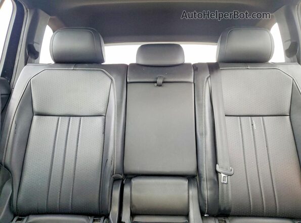 3VVCB7AX3NM109621 2022 VOLKSWAGEN TIGUAN Black უკანა სავარძლების ხედი