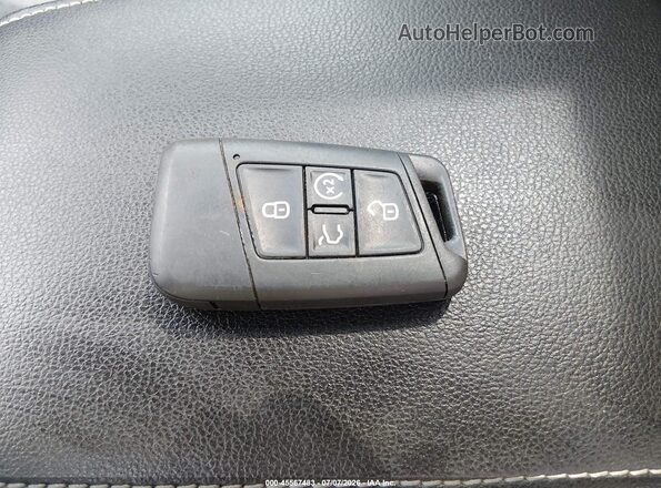 3VVCB7AX3NM158429 2022 VOLKSWAGEN TIGUAN Silver Dashboard view