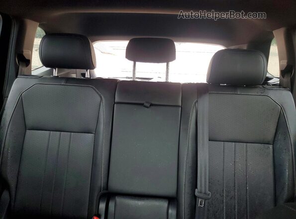 3VVCB7AX4PM124521 2023 VOLKSWAGEN TIGUAN Черный Вид задних сидений