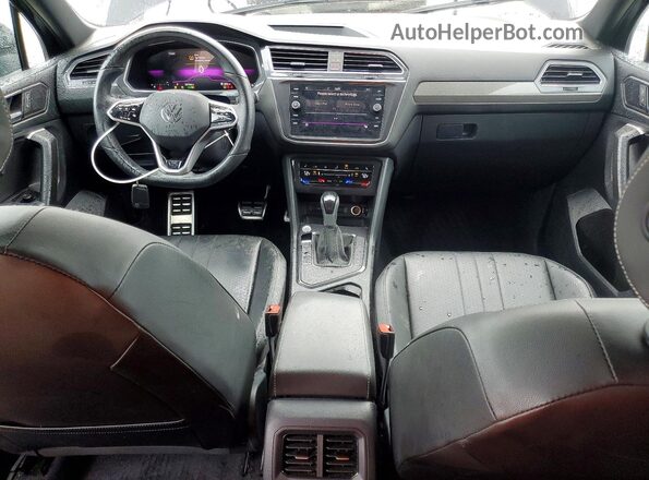 3VVCB7AX4PM124521 2023 VOLKSWAGEN TIGUAN Черный Вид панели приборов