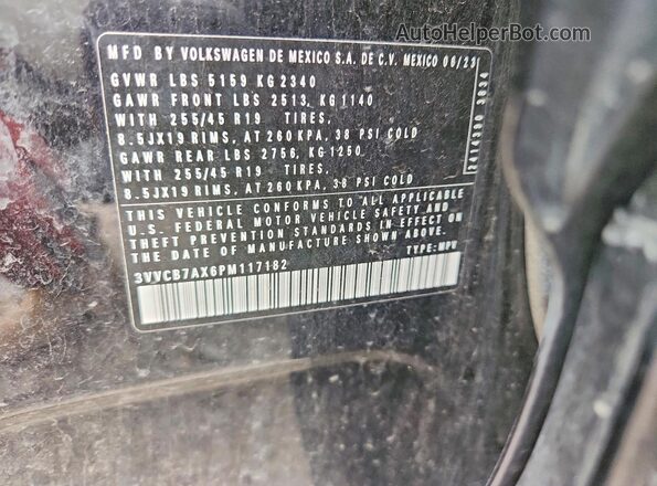 3VVCB7AX6PM117182 2023 VOLKSWAGEN TIGUAN Black Widok komory silnika