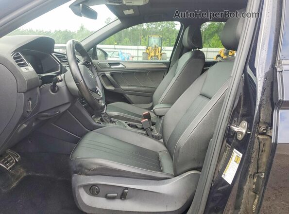 3VVCB7AX9PM001054 2023 VOLKSWAGEN TIGUAN Black წინა სალონის ხედი