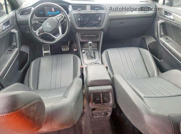 3VVCB7AX9PM001054 2023 VOLKSWAGEN TIGUAN Black წინა პანელის ხედი