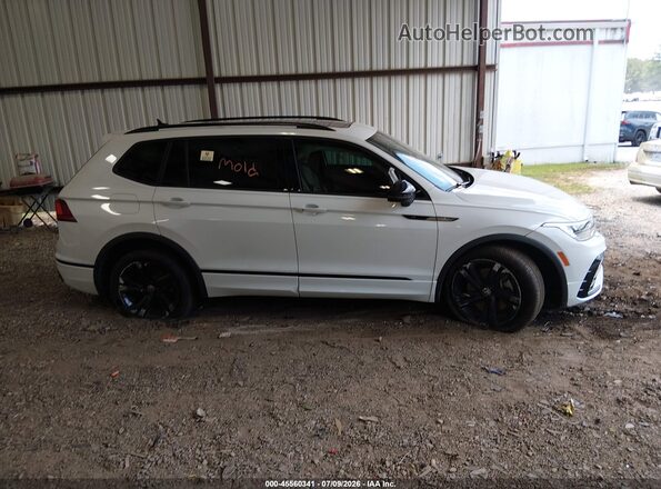 3VVCB7AX9RM192056 2024 VOLKSWAGEN TIGUAN Белый Вид задней части салона