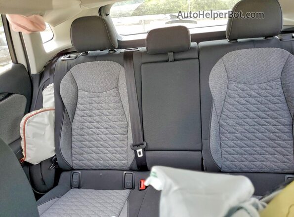 3VVCR7RM4SM022781 2025 VOLKSWAGEN TIGUAN White Vista de los asientos traseros