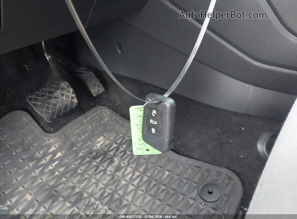 3VVCX7B23NM000502 2022 VOLKSWAGEN TAOS Gray Vista del salpicadero