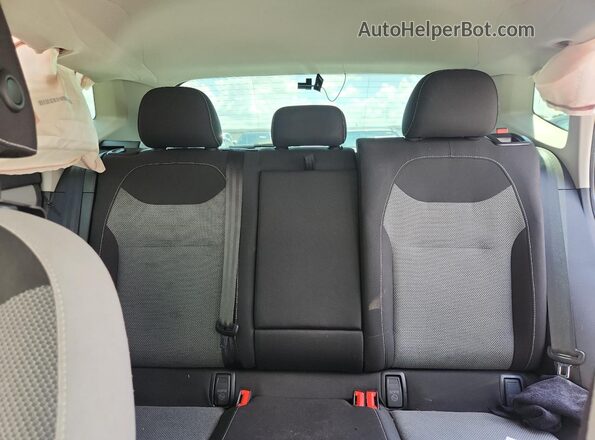 3VVCX7B24NM028616 2022 VOLKSWAGEN TAOS Черный Вид задних сидений