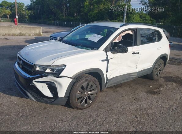 3VVCX7B29NM031818 2022 VOLKSWAGEN TAOS White Vista tres cuartos delantera izquierda