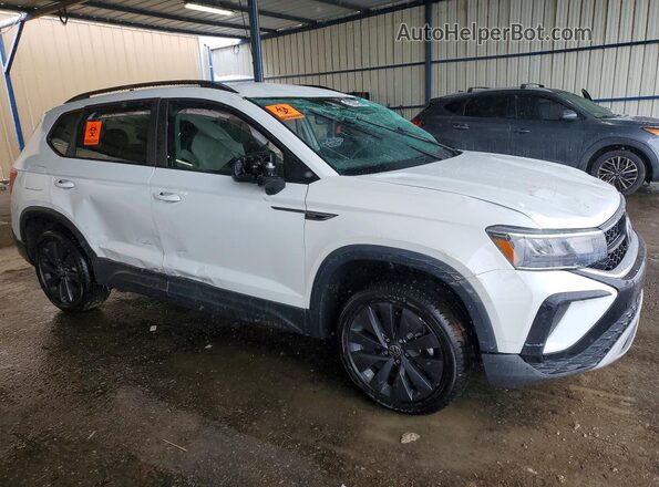 3VVDX7B27NM005206 2022 VOLKSWAGEN TAOS White Передня права чверть