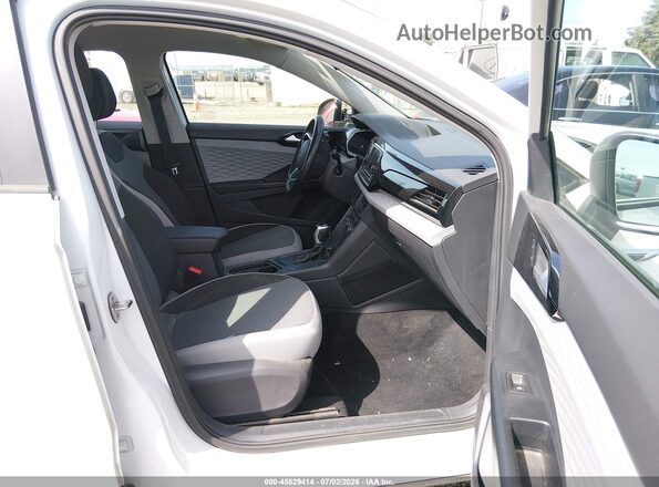 3VVDX7B28PM321748 2023 VOLKSWAGEN TAOS Белый Вид салона спереди
