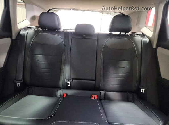 3VVEC7B2XSM069512 2025 VOLKSWAGEN TAOS Gray Widok tylnych siedzeń