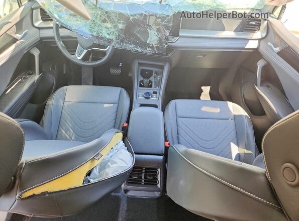 3VVER7RM2TM039086 2026 VOLKSWAGEN TIGUAN Белый Вид панели приборов