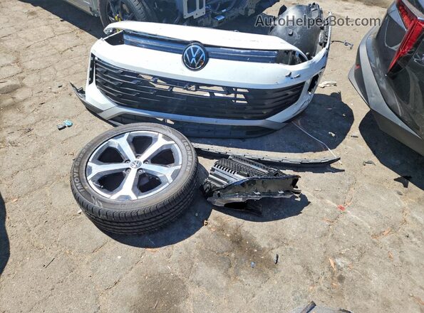 3VVER7RM2TM039086 2026 VOLKSWAGEN TIGUAN Белый Вид наклейки с VIN-кодом