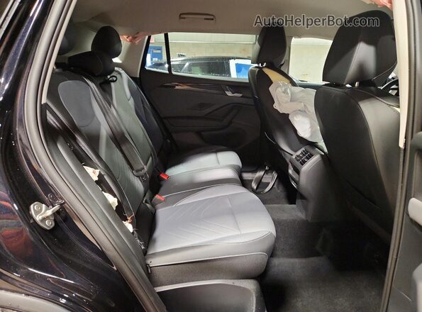 3VVER7RM3TM080665 2026 VOLKSWAGEN TIGUAN Black Вид задніх сидінь