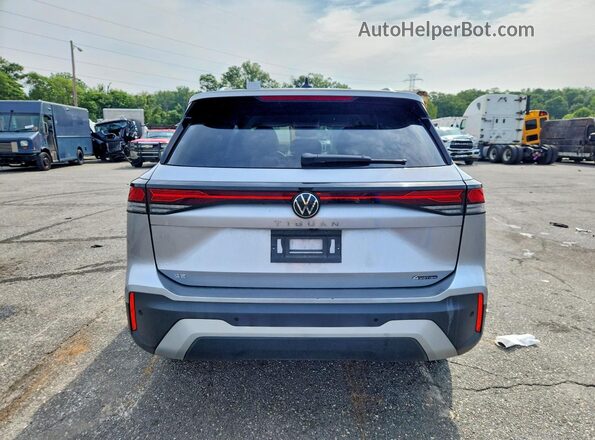 3VVER7RMXTM009589 2026 VOLKSWAGEN TIGUAN Silver Rear view
