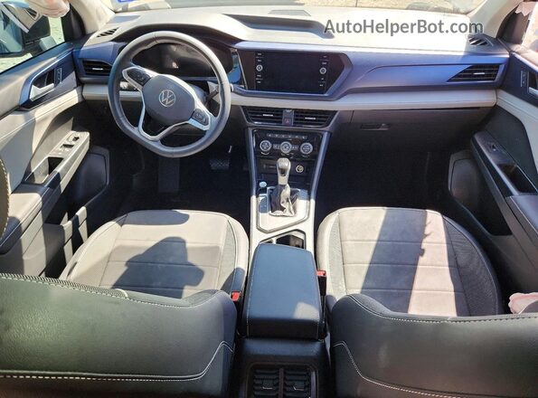 3VVEX7B23RM008338 2024 VOLKSWAGEN TAOS Silver Вид панелі приладів