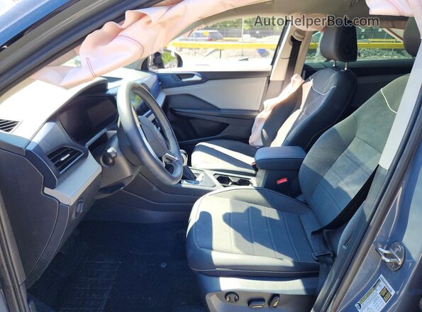 3VVEX7B23RM008338 2024 VOLKSWAGEN TAOS Silver Вид салону спереду