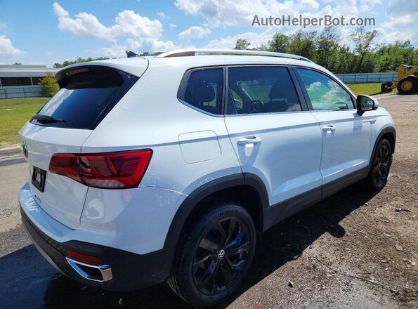 3VVEX7B29RM127463 2024 VOLKSWAGEN TAOS Белый Задняя правая четверть
