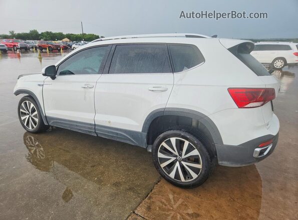 3VVEX7B2XRM055978 2024 VOLKSWAGEN TAOS Белый Задняя левая четверть