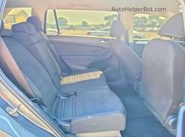 3VVFB7AX0RM131451 2024 VOLKSWAGEN TIGUAN Gray Вид задніх сидінь