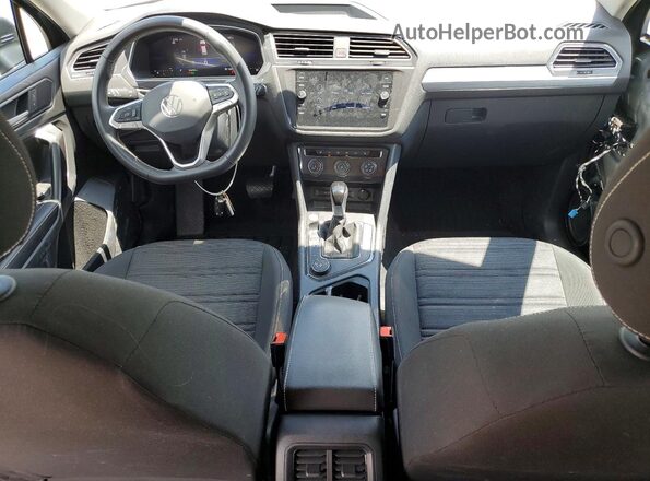 3VVFB7AX1RM109510 2024 VOLKSWAGEN TIGUAN Gray წინა პანელის ხედი