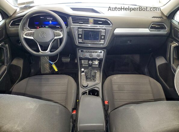 3VVFB7AX2PM059617 2023 VOLKSWAGEN TIGUAN Серебряный Вид панели приборов