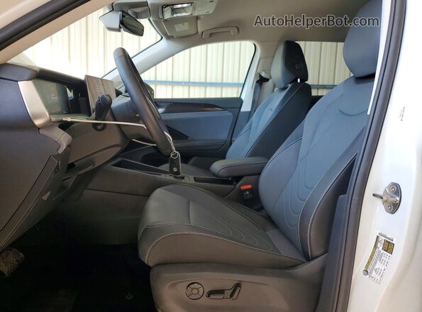 3VVFR7RM2TM081066 2026 VOLKSWAGEN TIGUAN White Vista interior delantera