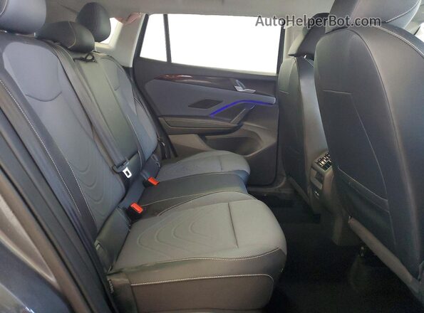 3VVFR7RM6TM003048 2026 VOLKSWAGEN TIGUAN Gray Vista interior trasera
