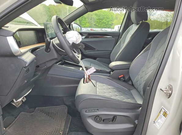 3VVLR7RM3SM028376 2025 VOLKSWAGEN TIGUAN Белый Вид салона спереди