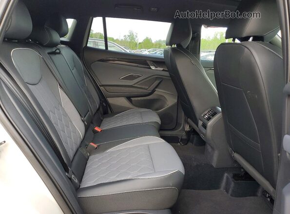 3VVLR7RM3SM028376 2025 VOLKSWAGEN TIGUAN Белый Вид задней части салона