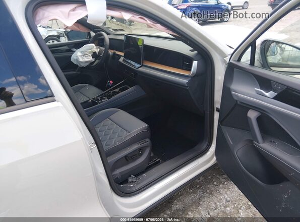 3VVLR7RM8SM022816 2025 VOLKSWAGEN TIGUAN White Вид салону спереду