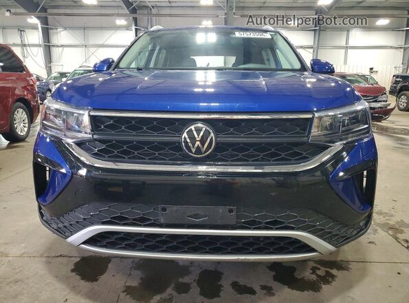 3VVLX7B20NM072113 2022 VOLKSWAGEN TAOS Blue Widok z przodu